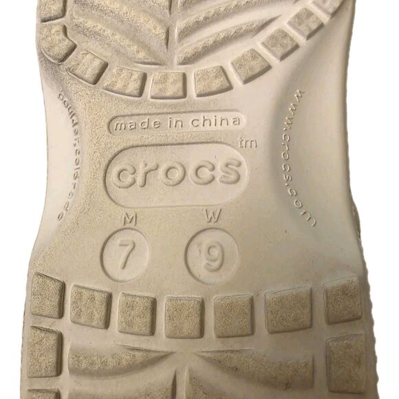 Crocs Unisex Classic Clog Off White/Beige, Size Mens 7 Womens 9 main image 4